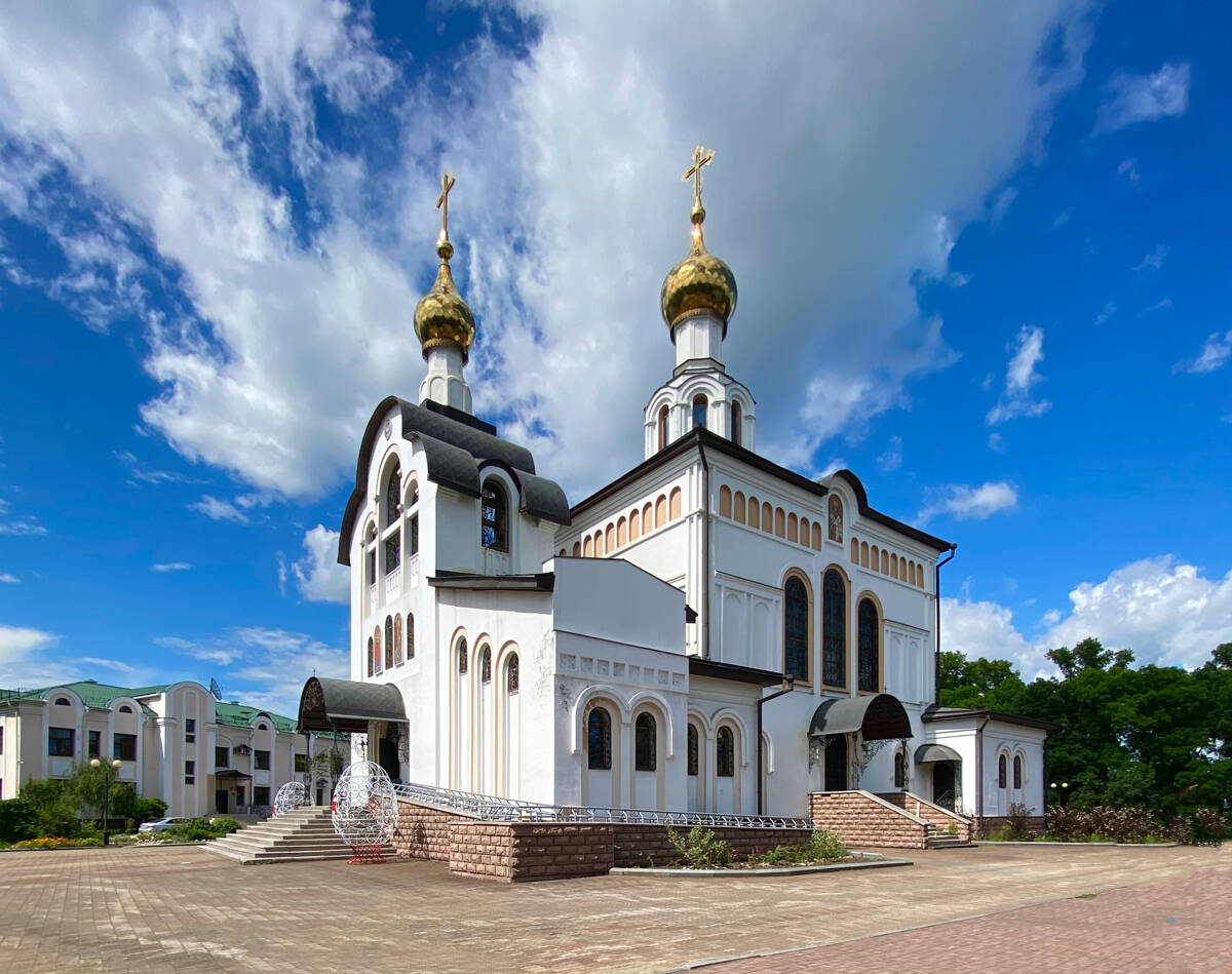 Кафедральный собор Благовещения Пресвятой Богородицы, Биробиджан (Биробиджан, город, Еврейская автономная область). фасады, Вид с юга