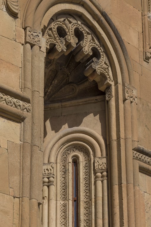 Эртацминда. Церковь Евстафия Плакиды. архитектурные детали