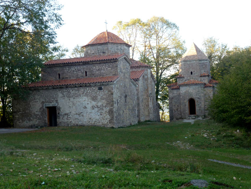 Монастырь Дзвели Шуамта, Старая Шуамта (Кахетия, Грузия). фасады