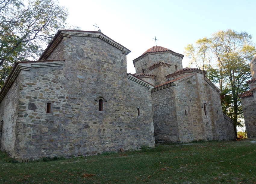 Монастырь Дзвели Шуамта, Старая Шуамта (Кахетия, Грузия). фасады