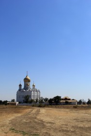 Приазовский. Церковь Троицы Живоначальной