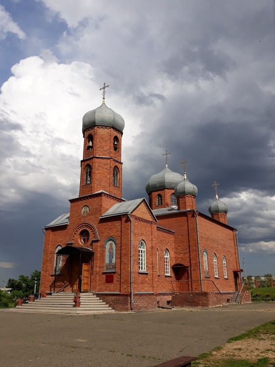 Белокуриха. Церковь Пантелеимона Целителя. фасады