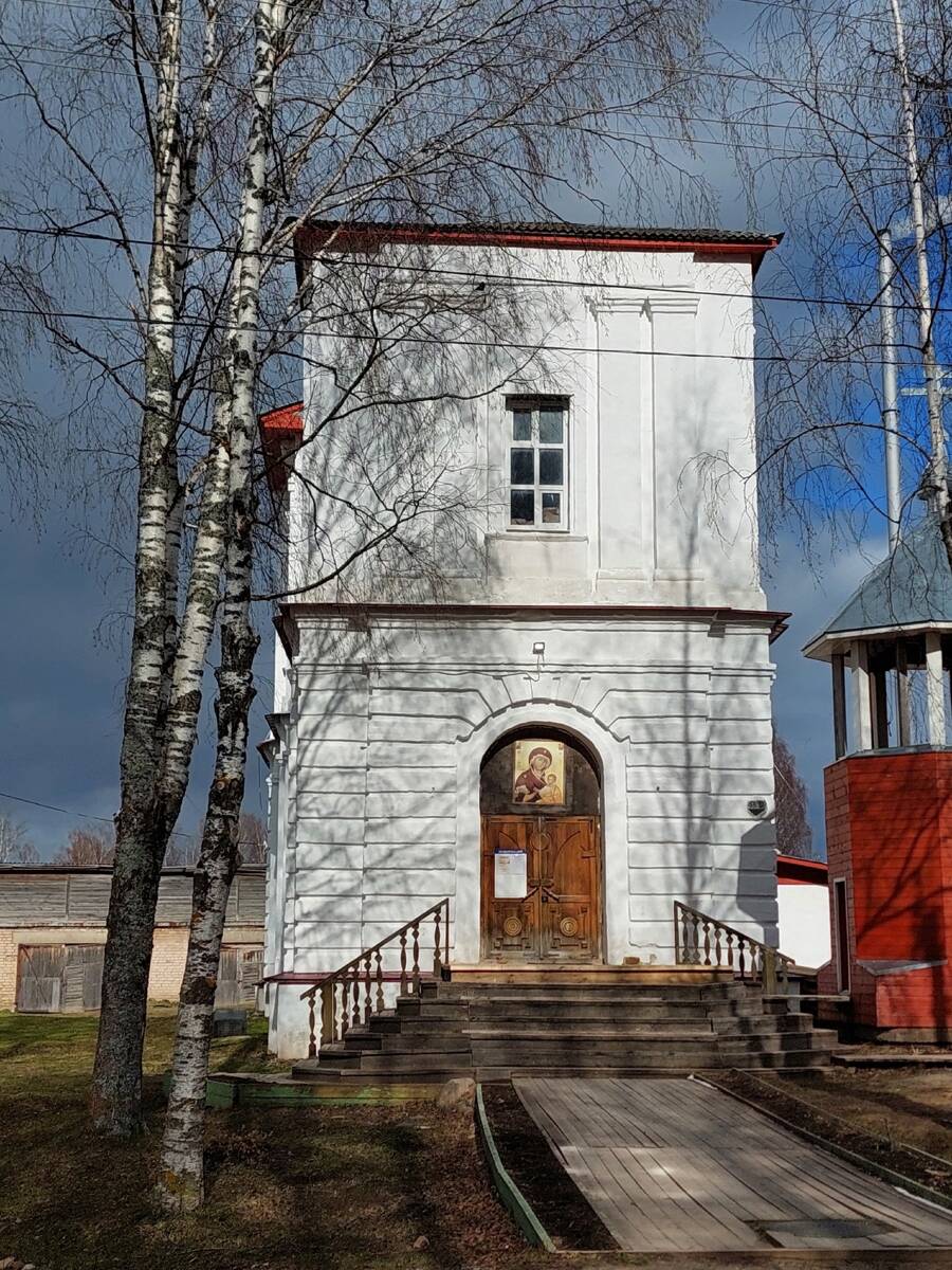 Церковь Происхождения Честных Древ Креста Господня, Бабушкина им., село (Бабушкинский район, Вологодская область). фасады