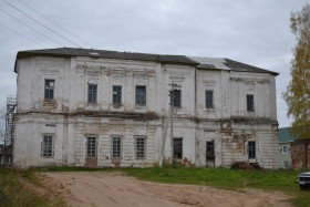 Бабушкина им., село. Церковь Происхождения Честных Древ Креста Господня