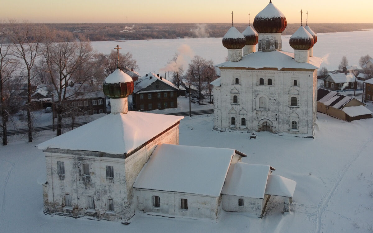Храмовый комплекс Старого торга, Каргополь (Каргопольский район, Архангельская область). фасады