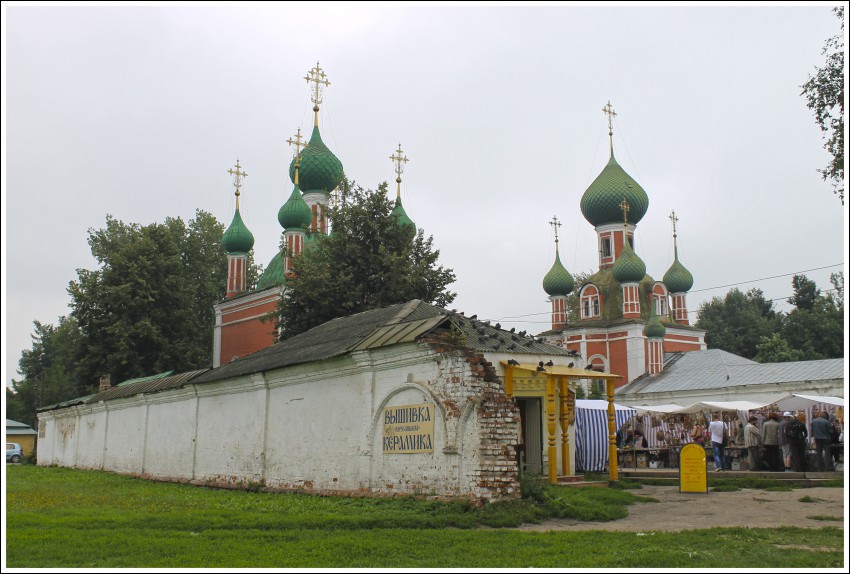 Богородицко-Сретенский Новодевичий монастырь, Переславль-Залесский (Переславский район и г. Переславль-Залесский, Ярославская область). фасады
