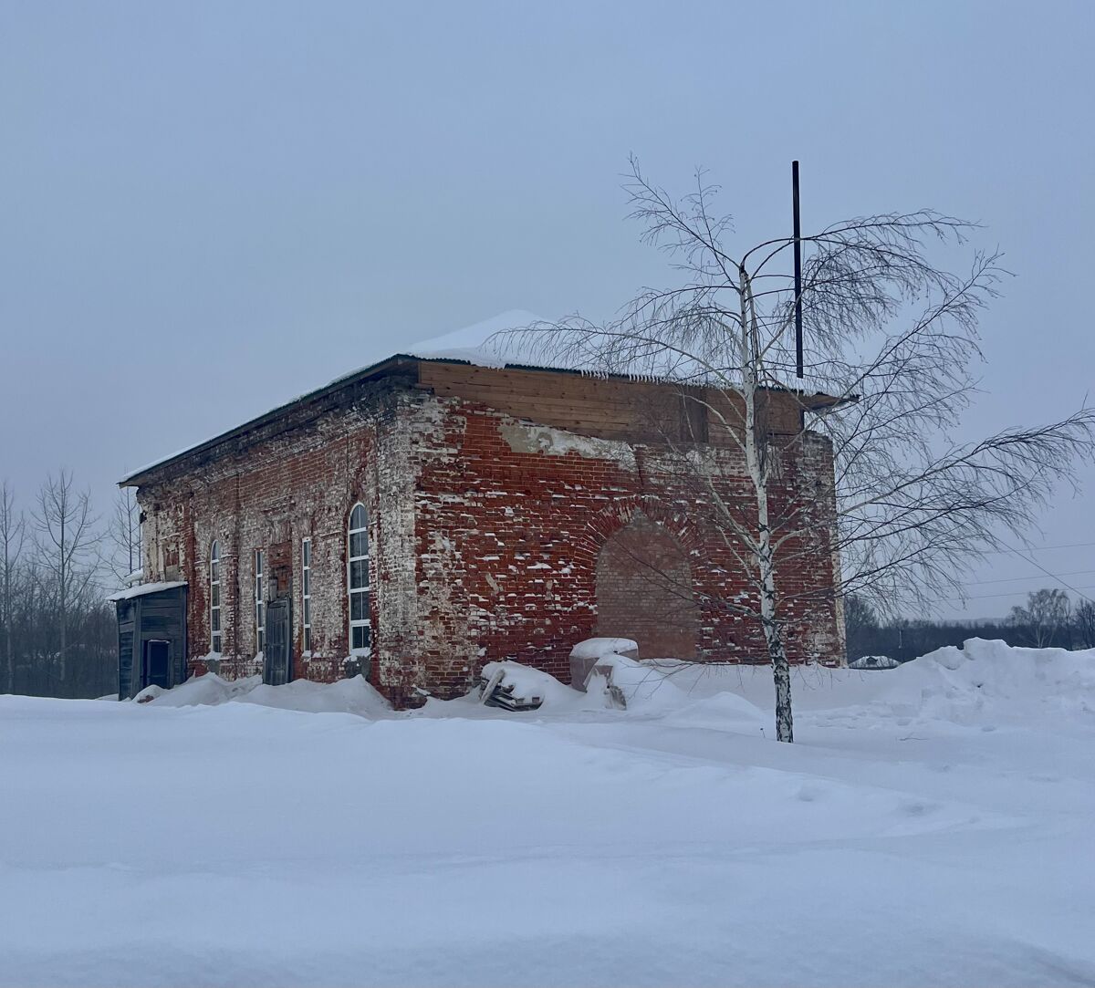 Белавино. Церковь Троицы Живоначальной. фасады