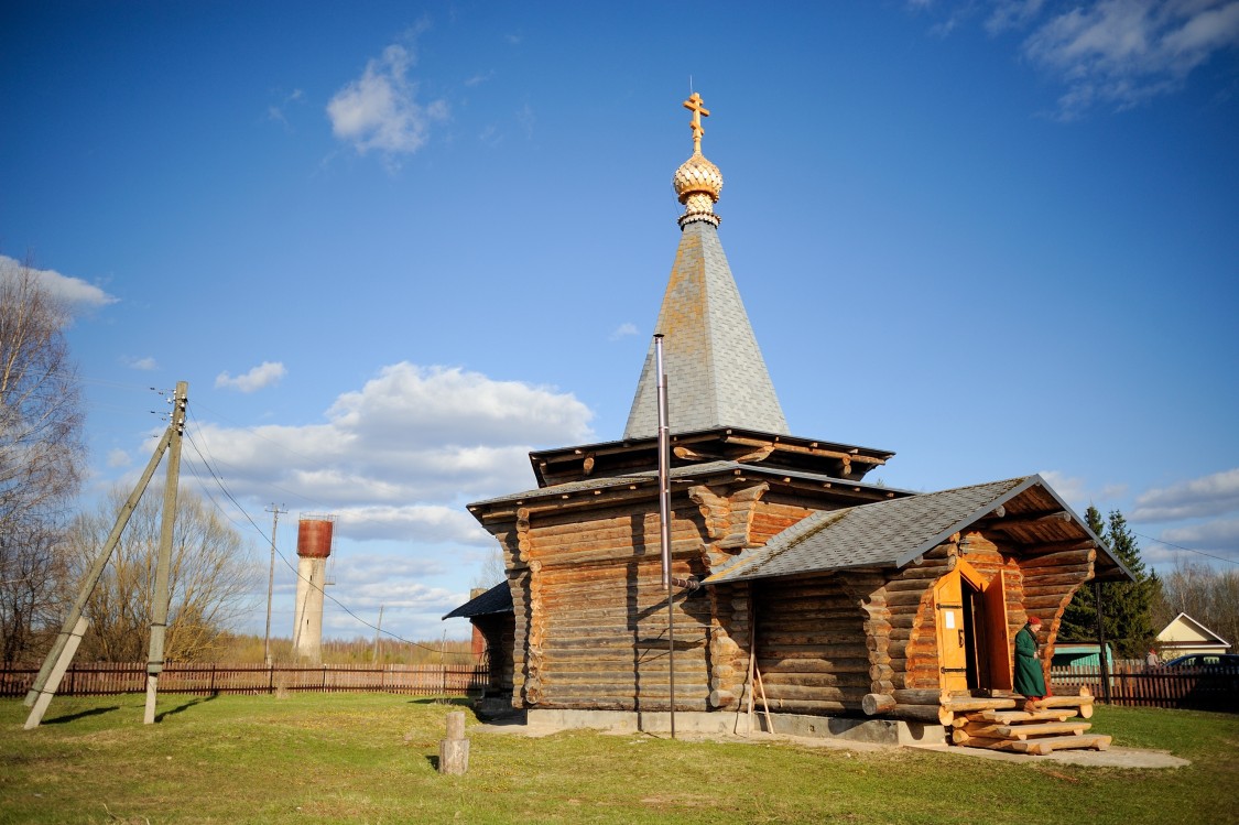 Церковь Алексия (Сибирского), пресвитера Козловского, Козлово (Спировский район, Тверская область). фасады
