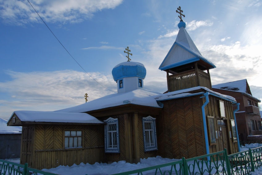 Церковь Иоанна Богослова (временная), Верхняя Салда (Верхнесалдинский район (Верхнесалдинский ГО), Свердловская область). общий вид в ландшафте, Деревянный храм