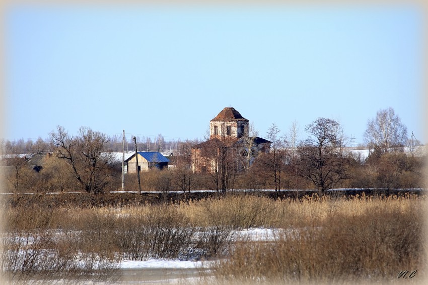 Церковь Всех Святых, Мыт (Верхнеландеховский район, Ивановская область). общий вид в ландшафте
