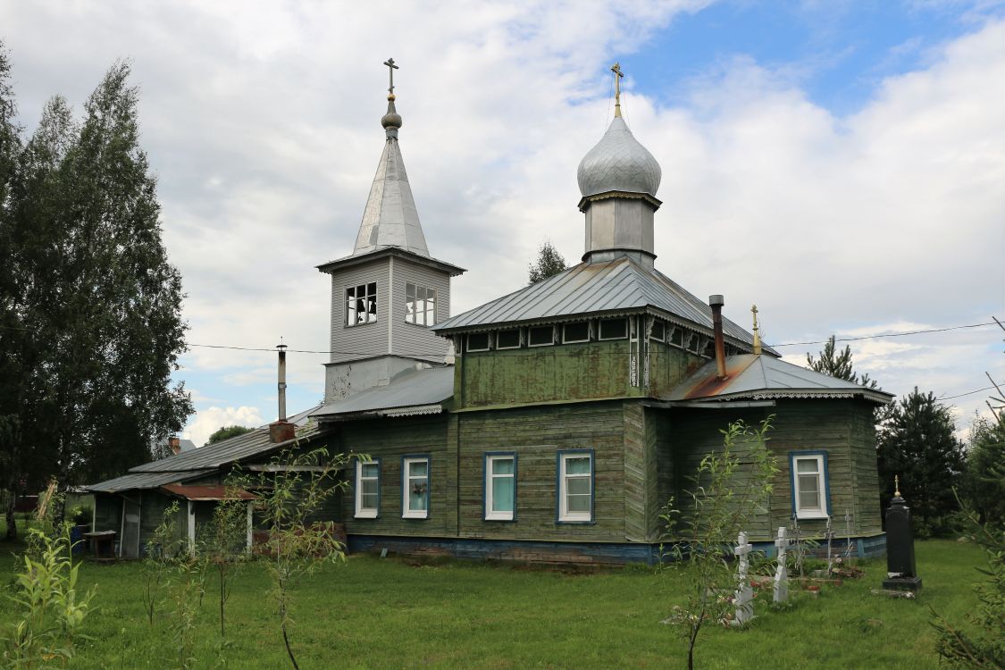 Глухово. Церковь Троицы Живоначальной. фасады