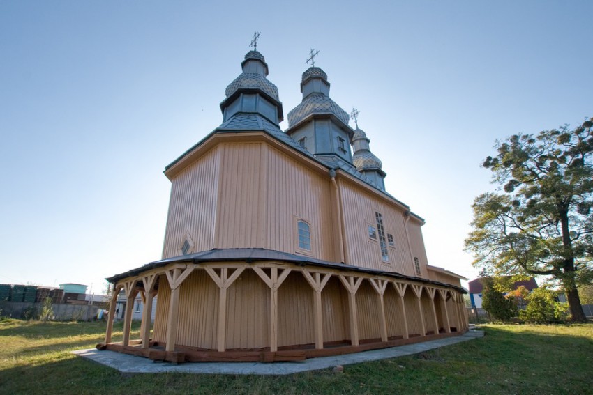 Фастов. Церковь Покрова Пресвятой Богородицы. фасады, вид сзади