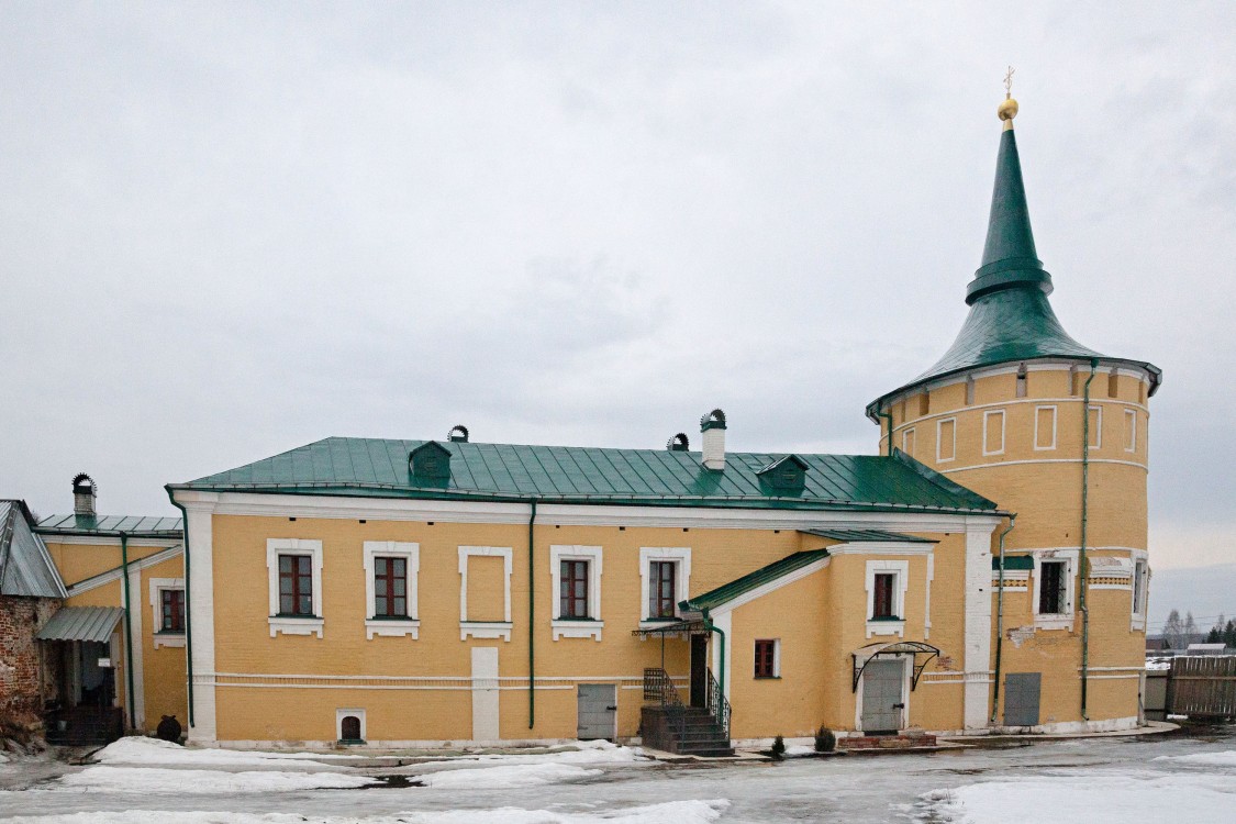 Радовицы. Николо-Радовицкий монастырь. Церковь Иоакима и Анны. фасады