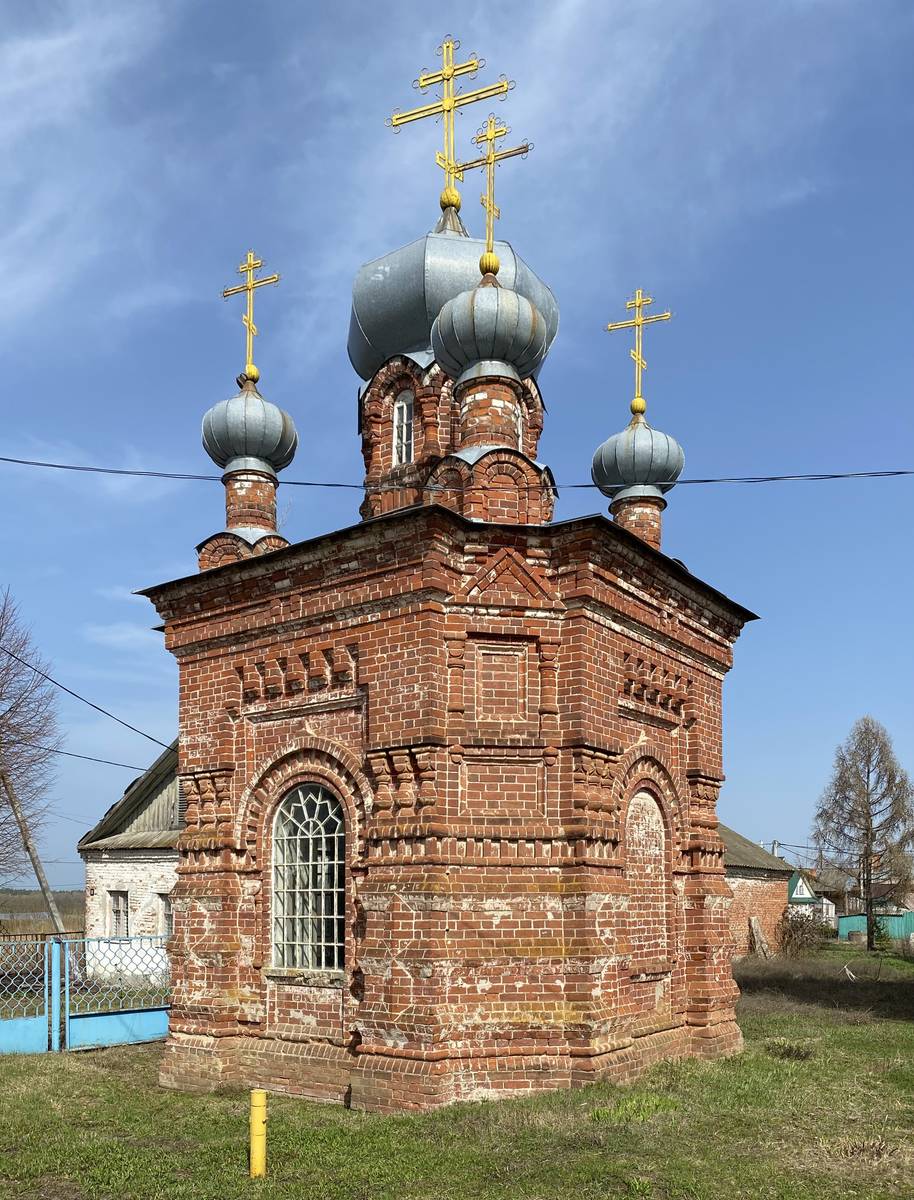 Вид с юго-запада, фасады. Часовня Марии Магдалины, Мариинский Посад (Мариинско-Посадский район, Республика Чувашия)