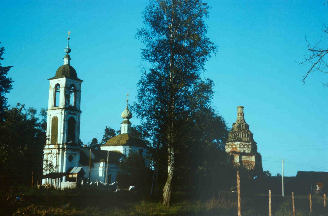 Храмовый комплекс. Церкви Сергия Радонежского и Николая Чудотворца, Сергиевское (Угличский район, Ярославская область). фасады