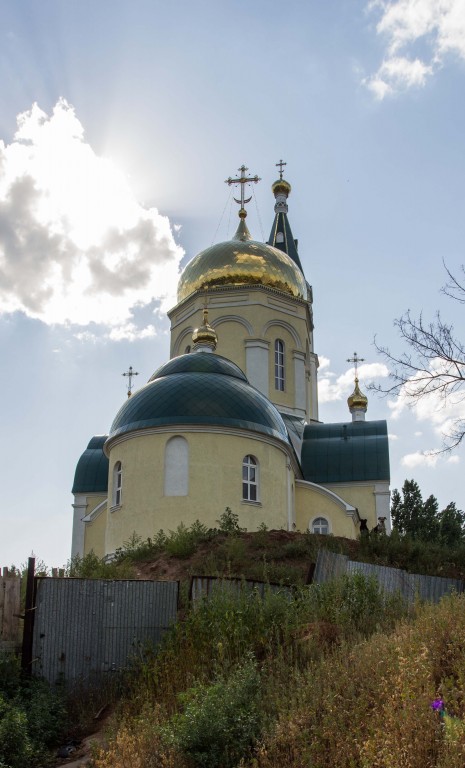 Церковь Серафима Саровского на архиерейском подворье, Оренбург (Оренбург, город, Оренбургская область). фасады