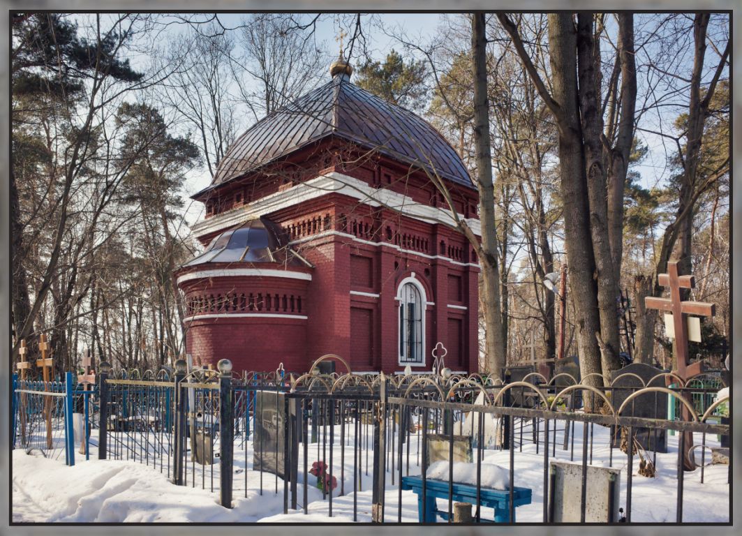 Часовня Успения Пресвятой Богородицы на кладбище, Раменское (Раменский район и гг. Бронницы, Жуковский, Московская область). фасады