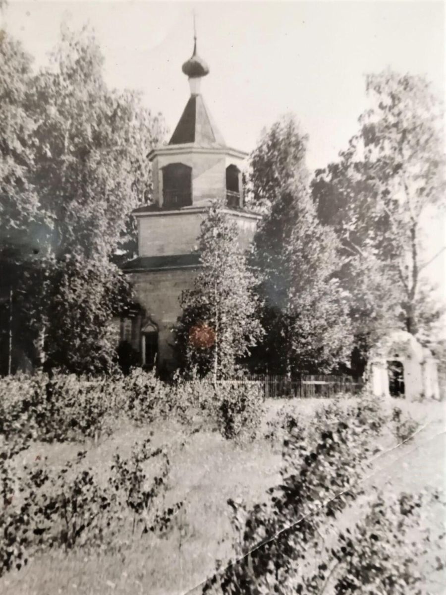 Ключи. Церковь Рождества Пресвятой Богородицы. архивная фотография, Источник: https://ok.ru/group/67567794257974/album/913749692470/929985198134