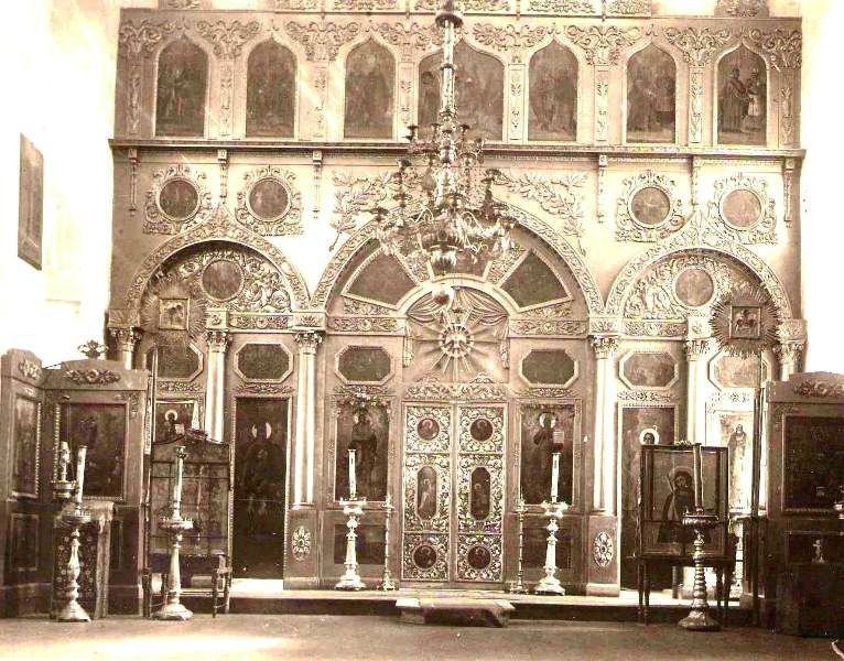 Церковь Макария Унженского и Желтоводского, Макарьевское (Далматовский район, Курганская область). архивная фотография, Главный иконостас. Август 1924 г. фото с сайта http://dalmatovo.pro/sela-dalmatovskogo-rayona/makaryevskoe-selo-novotorzhskoe/