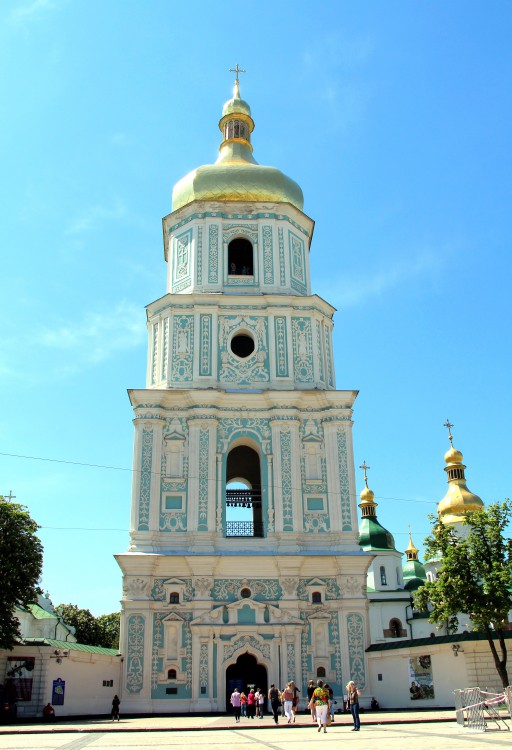 Киев. Ансамбль бывшего Софийского монастыря. фасады