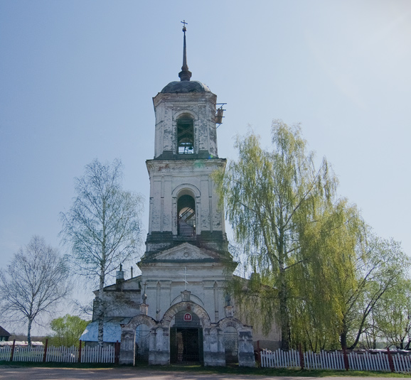 Поречье. Церковь Троицы Живоначальной. фасады