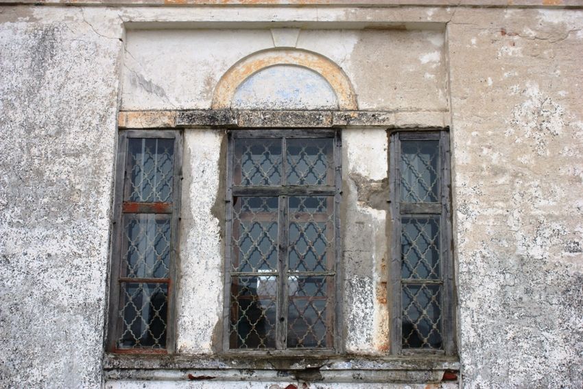 Назарово. Церковь Петра и Павла. архитектурные детали, окно трапезной