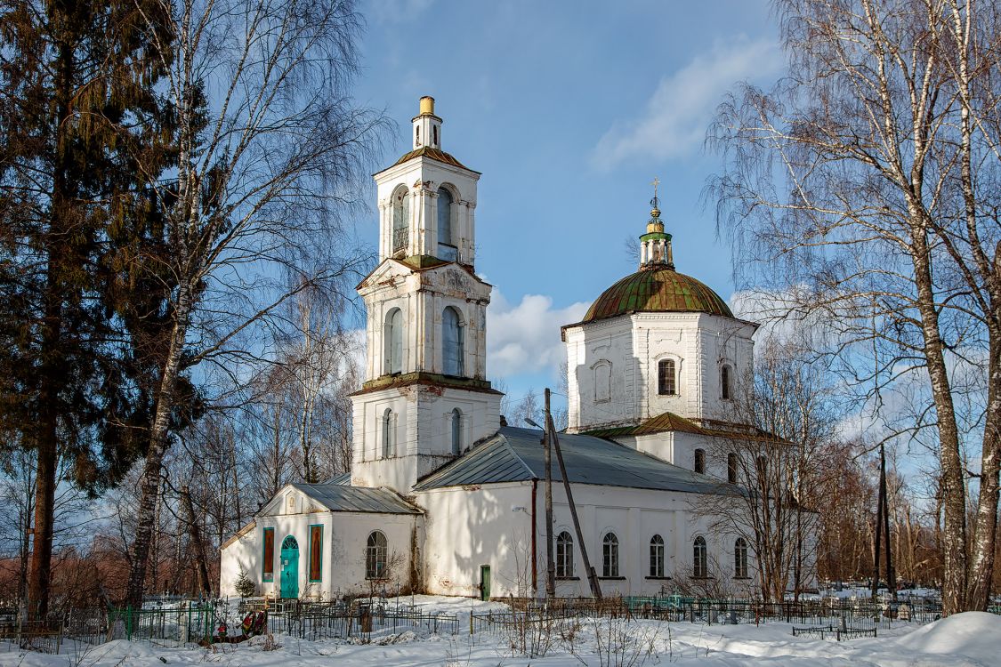 Белая. Церковь Воскресения Христова. фасады