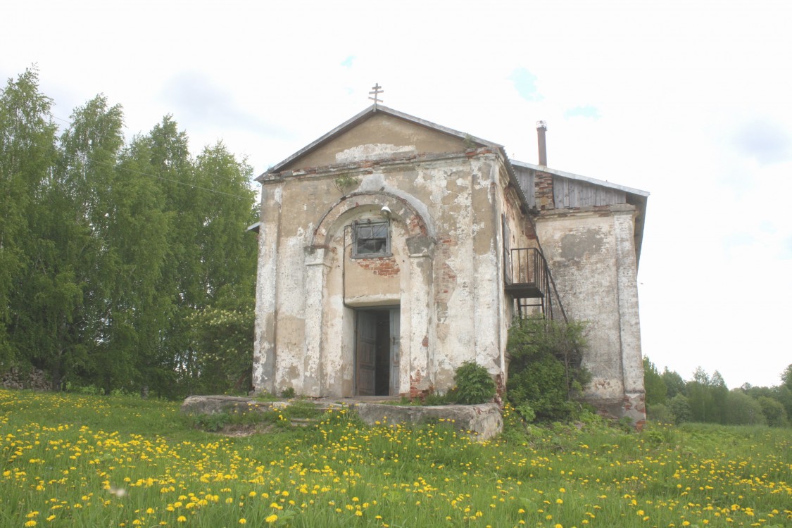 Старое Сандово. Церковь Рождества Христова. фасады