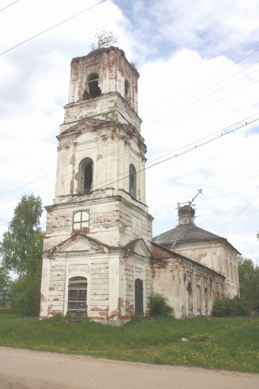 Церковь Троицы Живоначальной, Любегощи (Весьегонский район, Тверская область). фасады