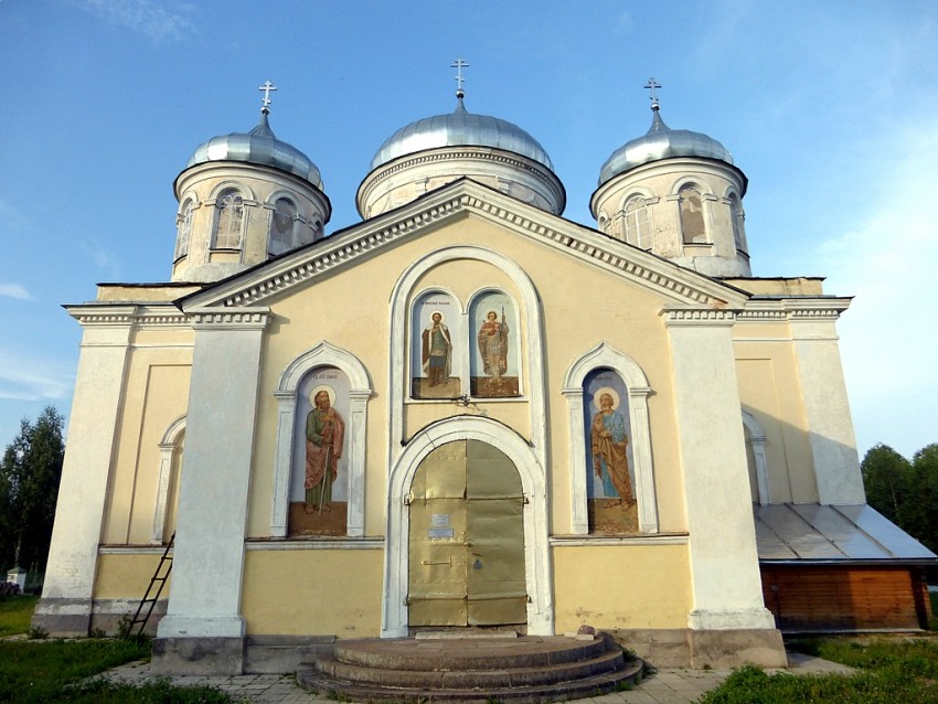 Церковь Михаила Архангела, Красное (Торжокский район и г. Торжок, Тверская область). фасады