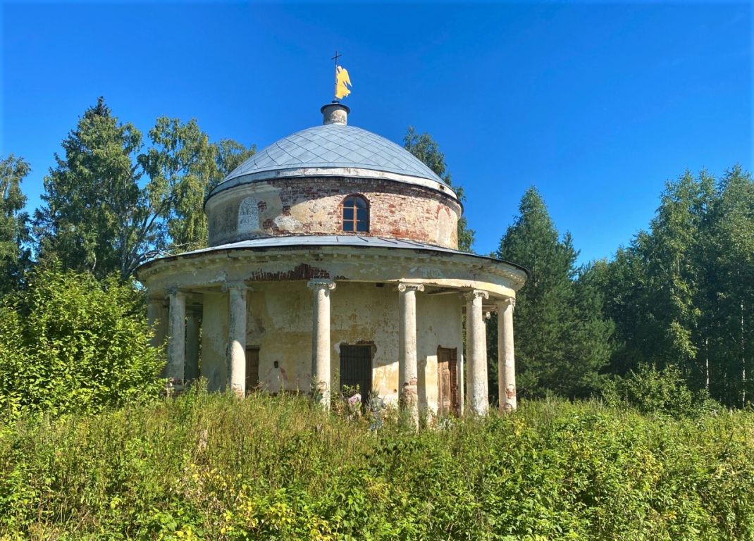 Женевьева Святая часовня храм в лесу