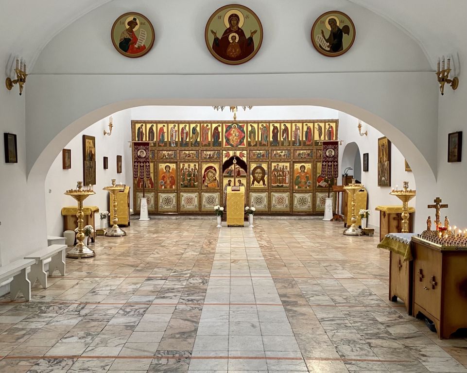 Церковь Святителей Московских, Абакан (Абакан, город, Республика Хакасия). интерьер и убранство