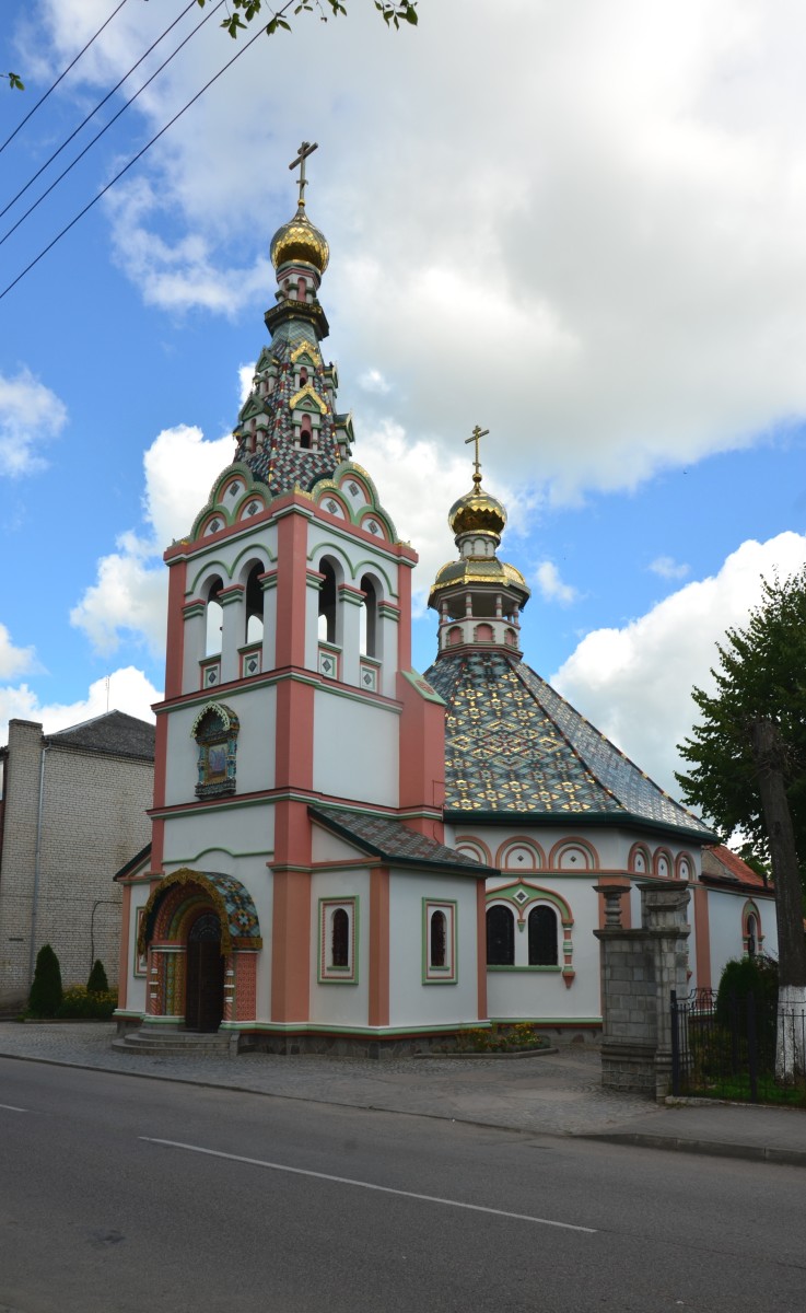 Гусев. Церковь Успения Пресвятой Богородицы. фасады