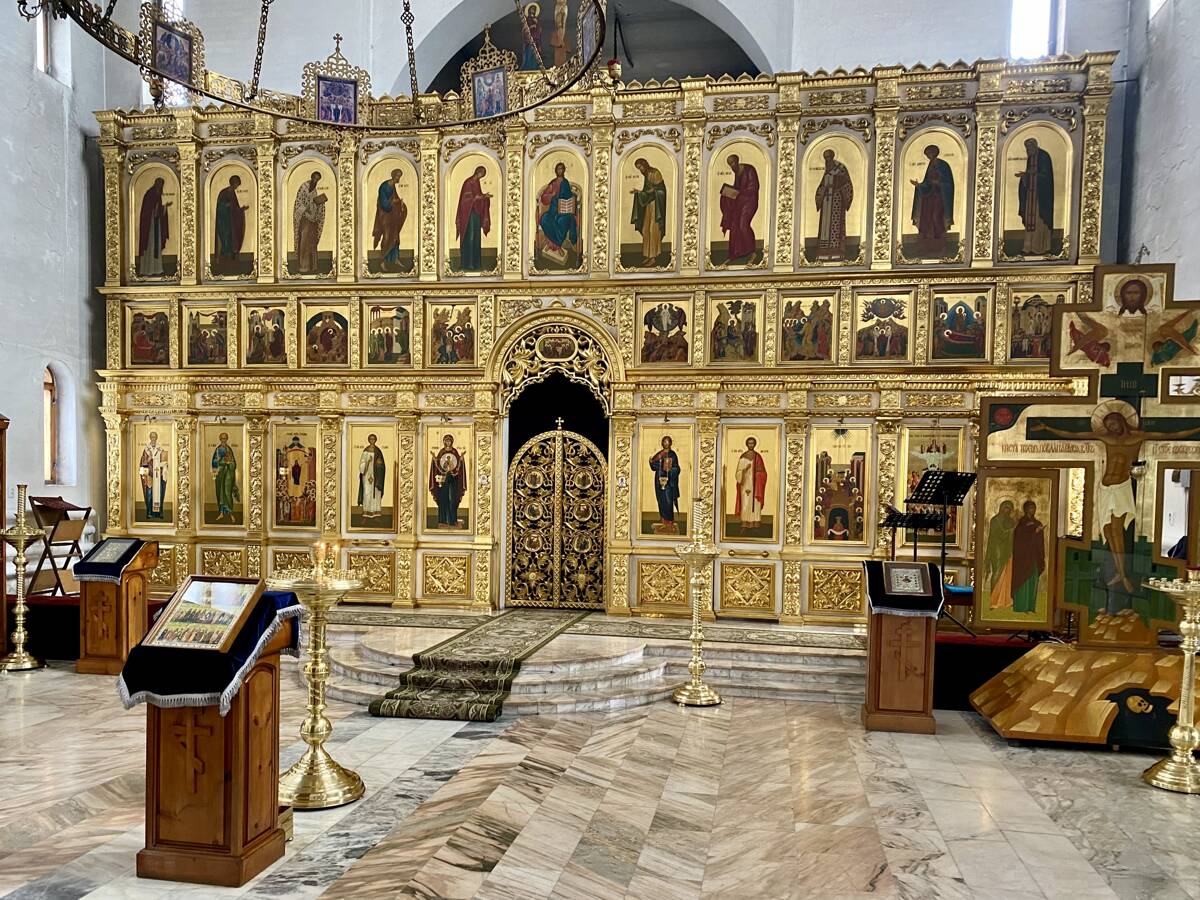 Церковь Троицы Живоначальной, Саяногорск (Саяногорск, город, Республика Хакасия). интерьер и убранство