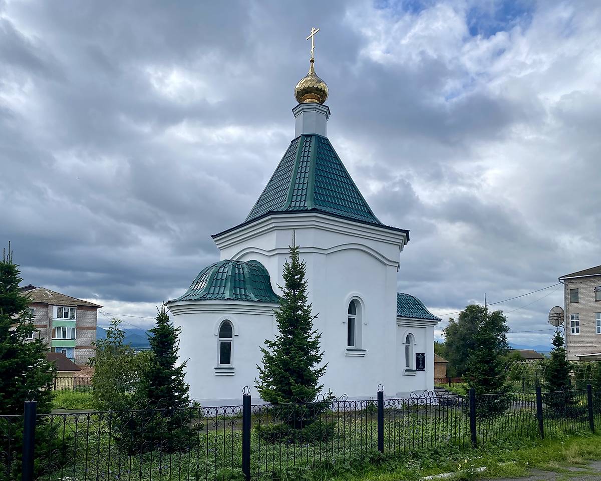 Вид с СВ, фасады. Храм-часовня Воздвижения Креста Господня, Таштып (Таштыпский район и г. Абаза, Республика Хакасия)