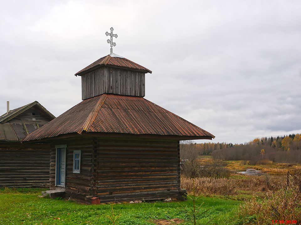 Часовня Покрова Пресвятой Богородицы, Зенцево (Фировский район, Тверская область). фасады