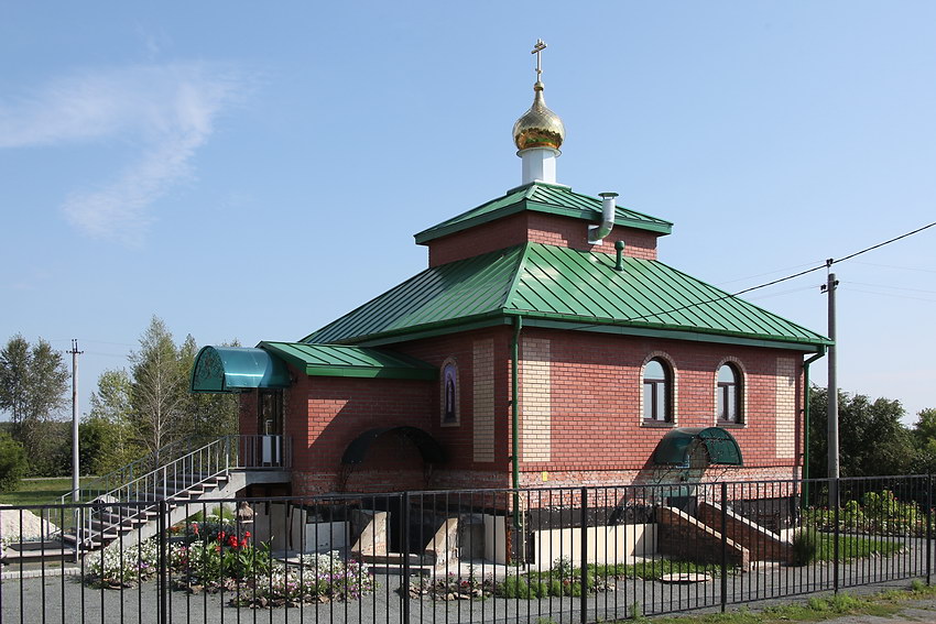Зауральский. Церковь Серафима Саровского (временная). фасады