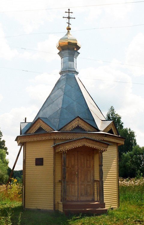 Царственных страстотерпцев, часовня Николая и Александры, Ченцы (Кашинский городской округ, Тверская область). фасады