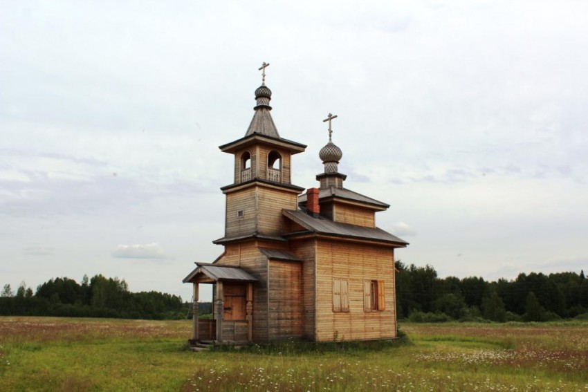 Церковь Артемия Веркольского на Ежемени, Веркола (Новый Путь) (Пинежский район, Архангельская область). общий вид в ландшафте, Вид с юго-запада