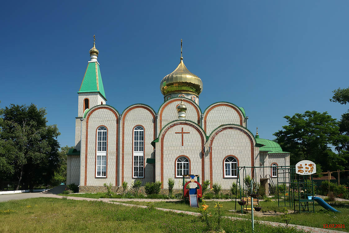 Зеленчукская. Церковь Петра и Павла. фасады