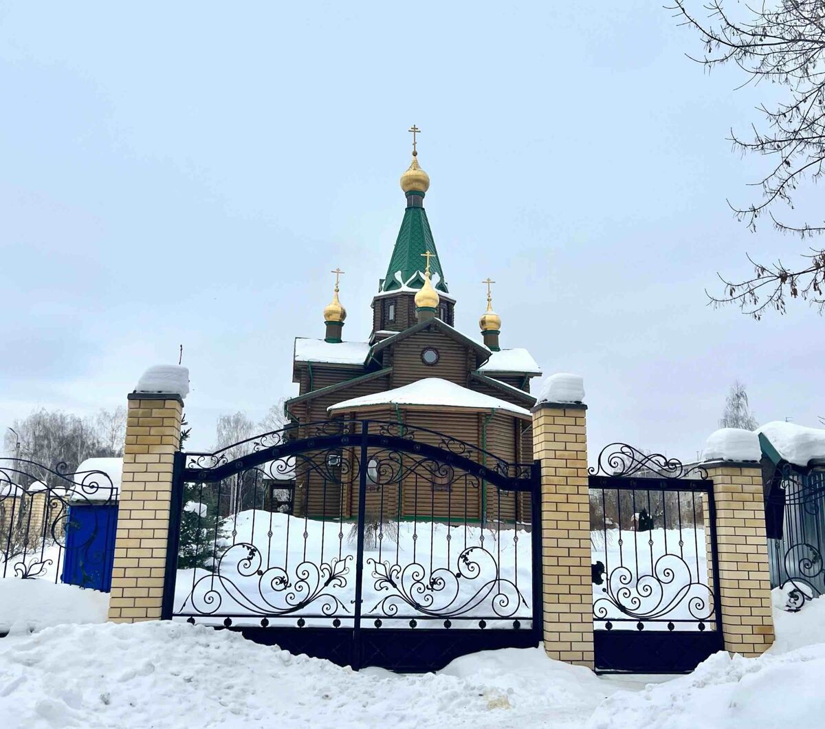 Дзержинск. Церковь Сергия Радонежского. фасады