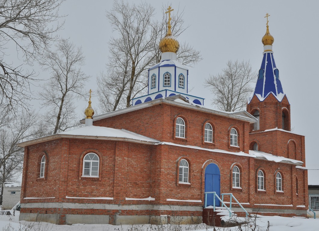 Новочелны Сюрбеево. Церковь Введения во храм Пресвятой Богородицы. фасады