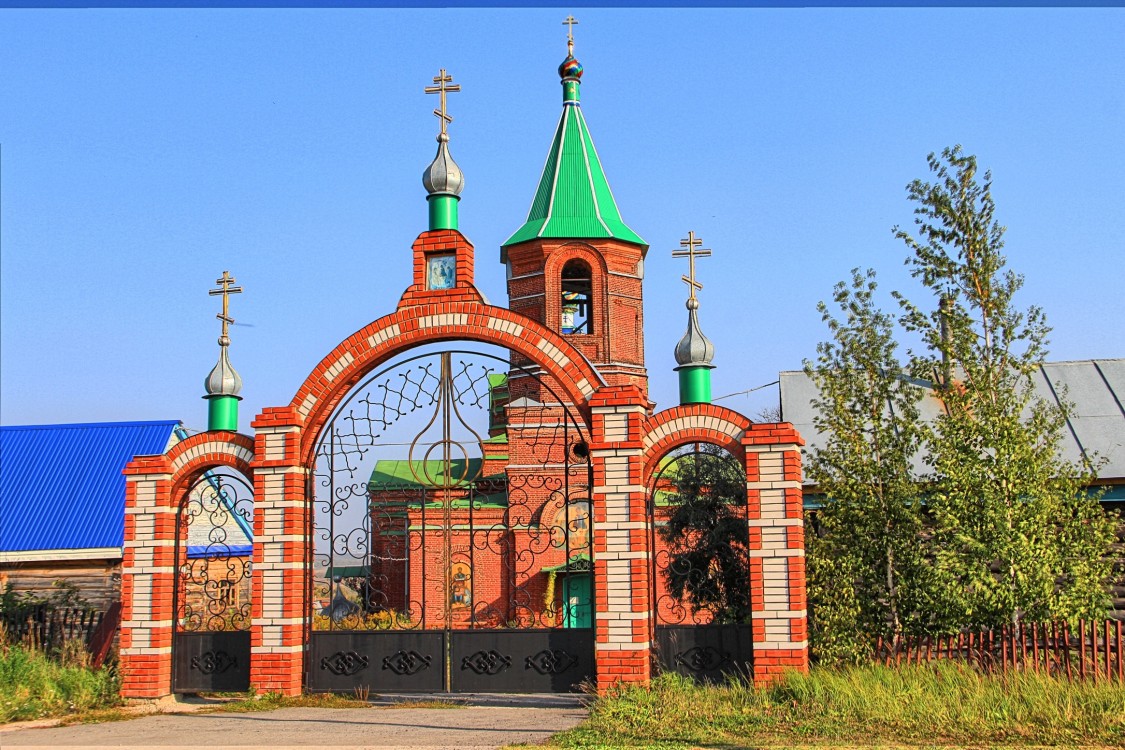 Церковь Троицы Живоначальной, Высоковка Вторая (Канашский район и г. Канаш, Республика Чувашия). фасады