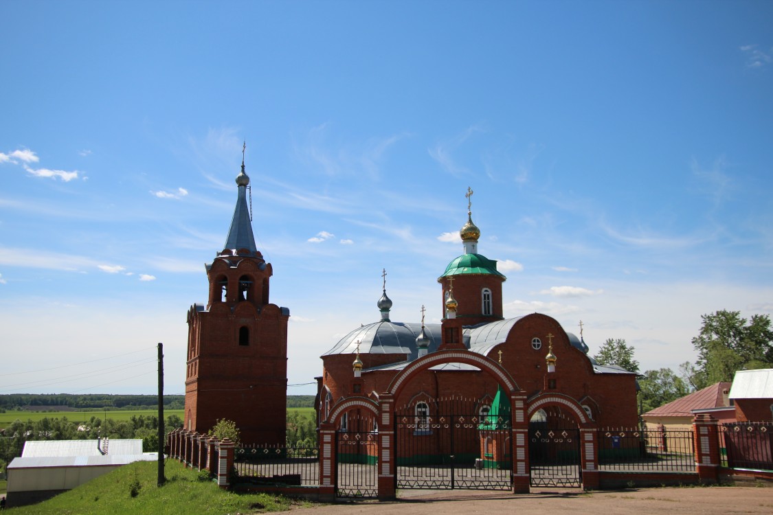 Тобурданово. Церковь Космы и Дамиана. фасады