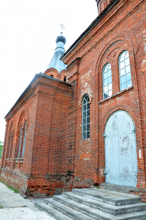 Церковь Покрова Пресвятой Богородицы, Буртасы (Урмарский район, Республика Чувашия). архитектурные детали