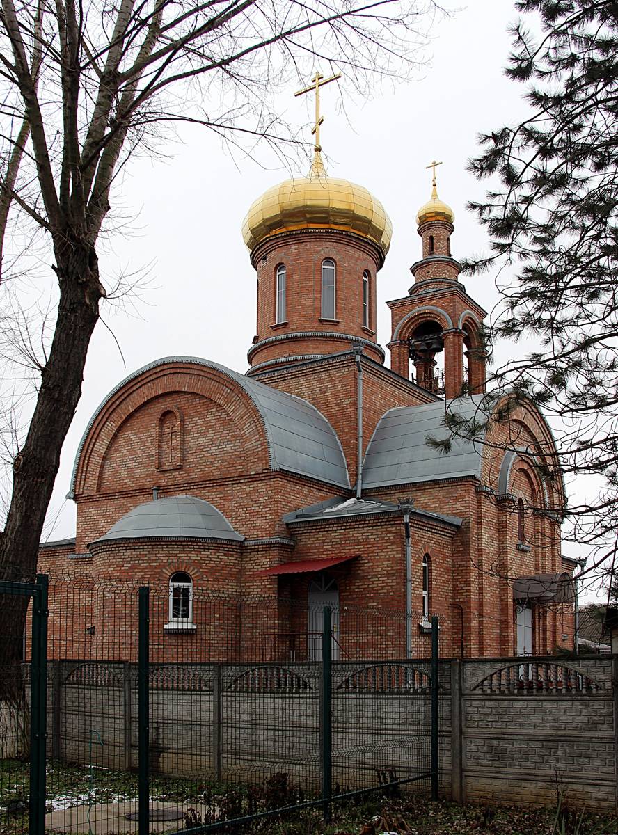 фасады. Церковь Всех Святых, в земле Российской просиявших, Левокумка (Минераловодский район, Ставропольский край)