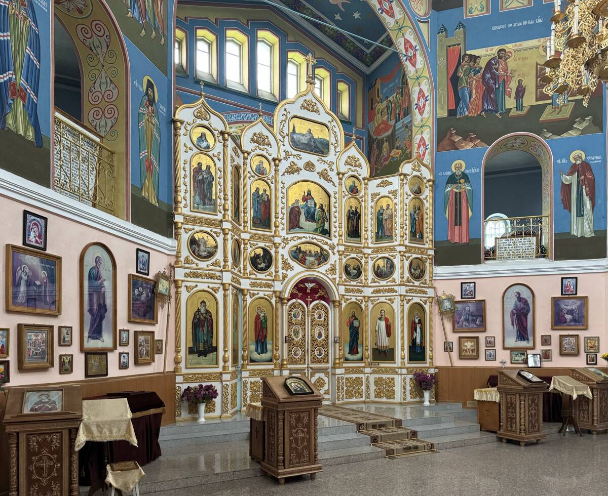 Церковь Николая Чудотворца, Зольская (Кировский район, Ставропольский край). интерьер и убранство, Иконостас