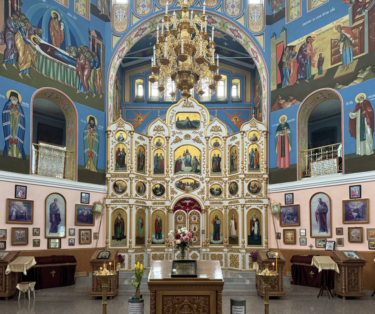 Церковь Николая Чудотворца, Зольская (Кировский район, Ставропольский край). интерьер и убранство, Интерьер, фронтальный вид