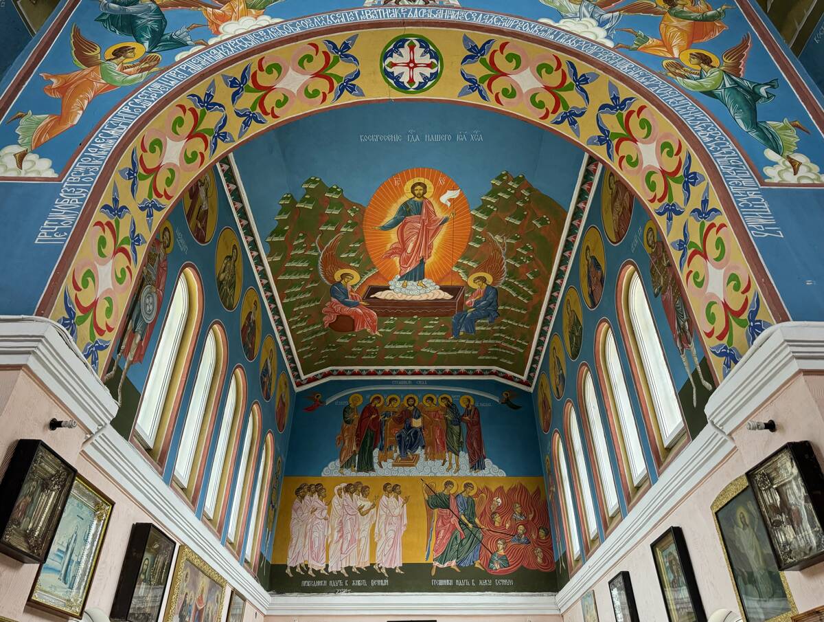 Церковь Николая Чудотворца, Зольская (Кировский район, Ставропольский край). интерьер и убранство, Роспись сводов в притворе
