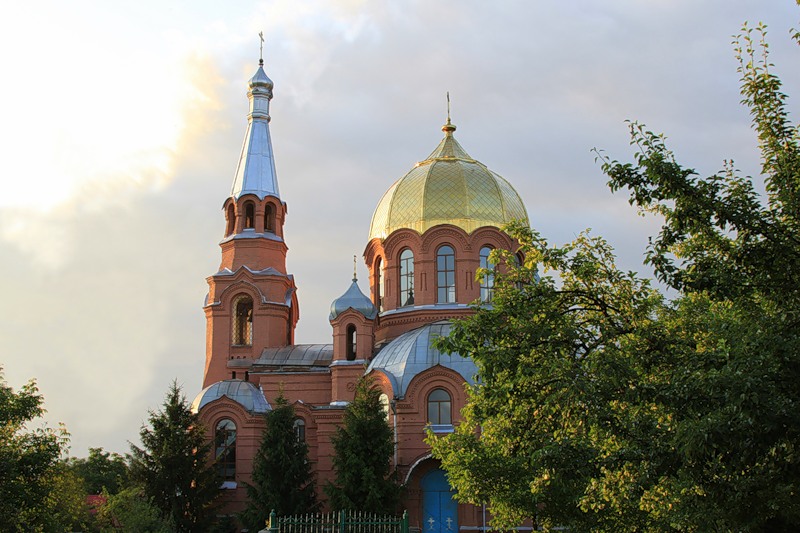 Церковь Георгия Победоносца, Ардон (Ардонский район, Республика Северная Осетия-Алания). фасады, http://fotki.yandex.ru/users/gull-tiana/view/459610?page=2